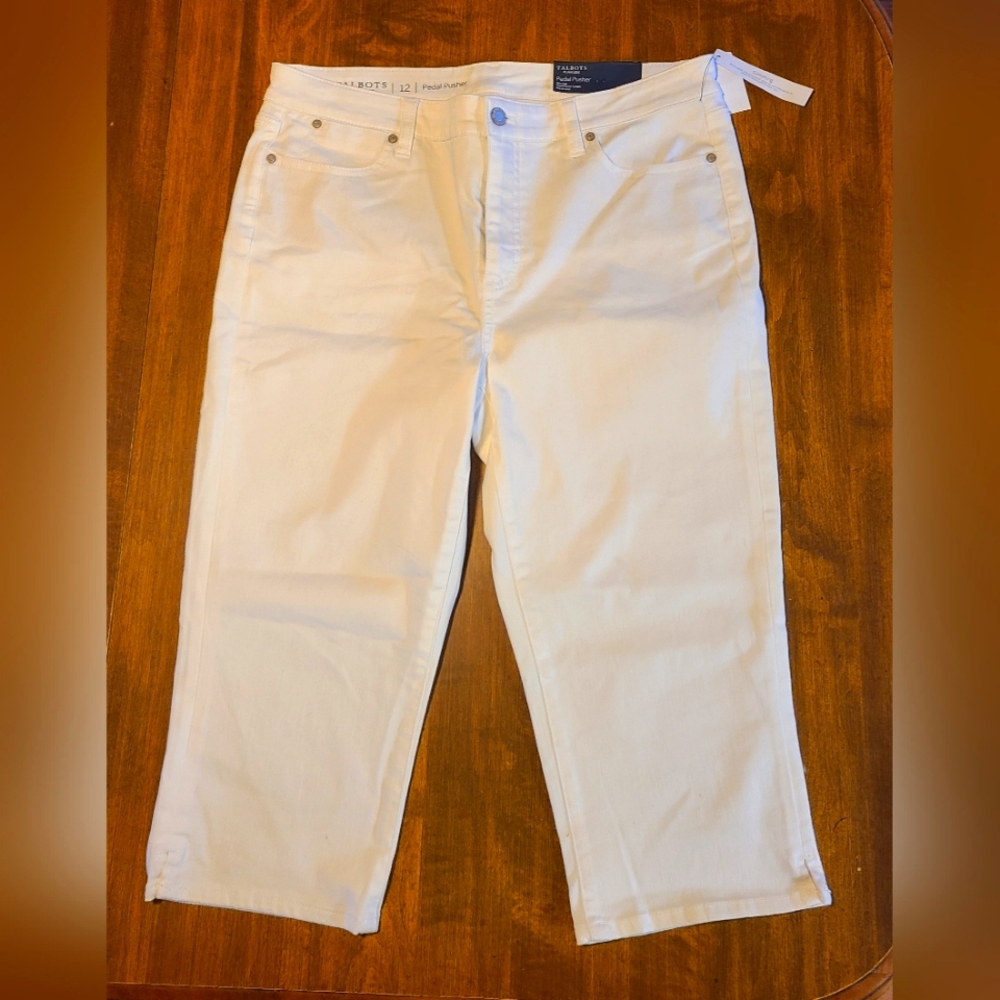 Womens White Jeans 42-19
